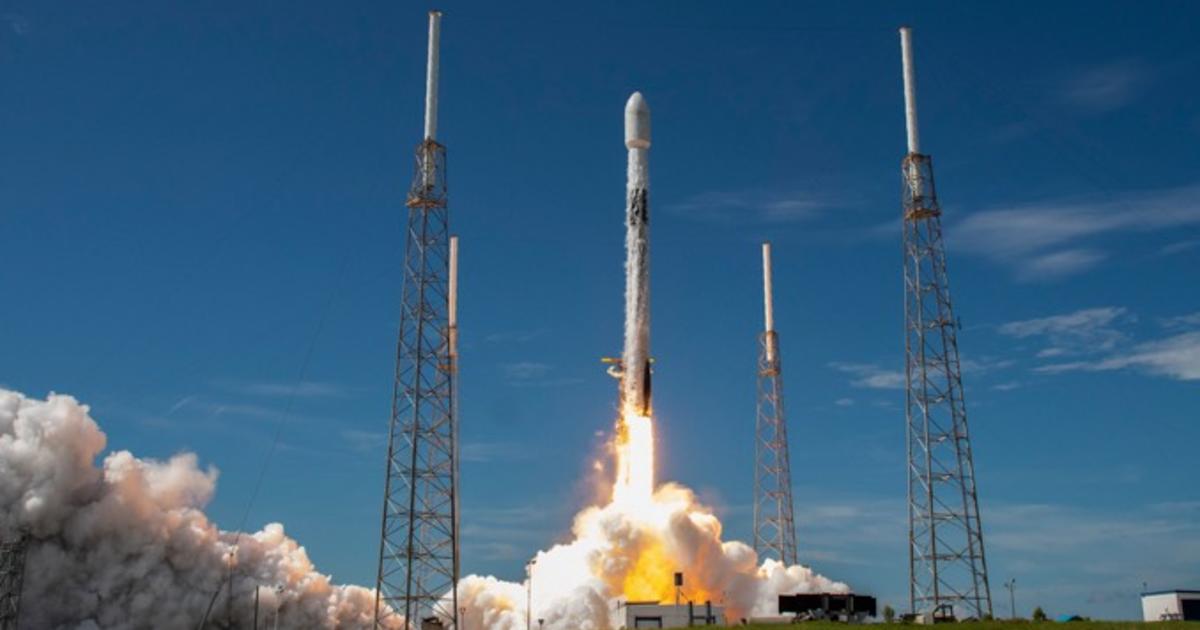 SpaceX to attempt historic back-to-back Falcon 9 flights