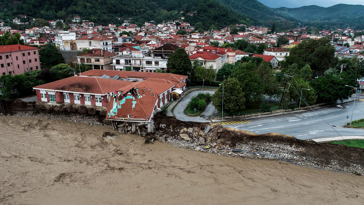 Greece collided with a rare ‘medicine’, killing 3 people and rescuing hundreds from the flood