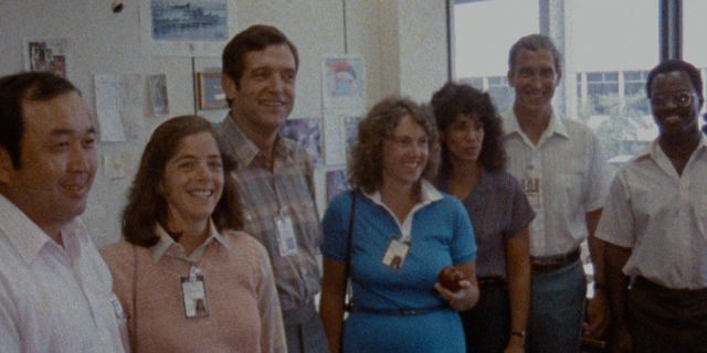 The Challenger 7 crew (LR): Ellison S.  ஒனிசுகா;  Barbara Morgan, Dick Scoby;  Christa McAuliffe;  Judith Resnick;  Mike Smith;  And Ronald McNair.