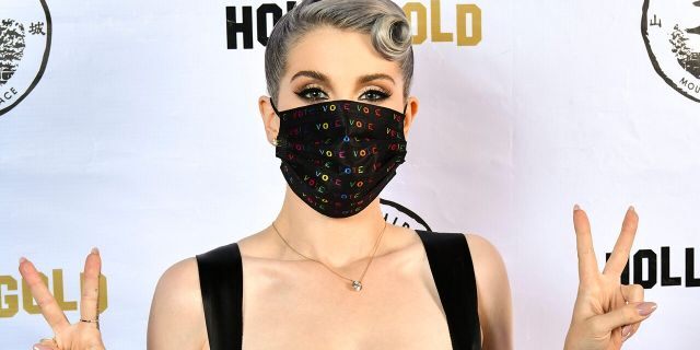 Kelly Osborne also wore a ‘vote’ reading mask for the event.  (Photo by Rodin Eckenroth / Getty Images for Kelly Osborne)