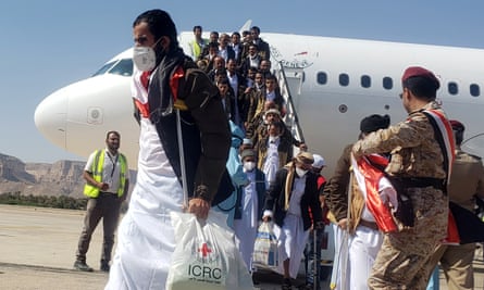 Another transfer plane will release former detainees on October 15 at Yemen's Hatramoud, Zion airport.