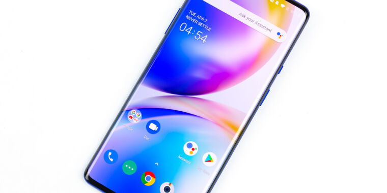 The OnePlus 8 finally gets the ever-running Display-O, yes and Android 11