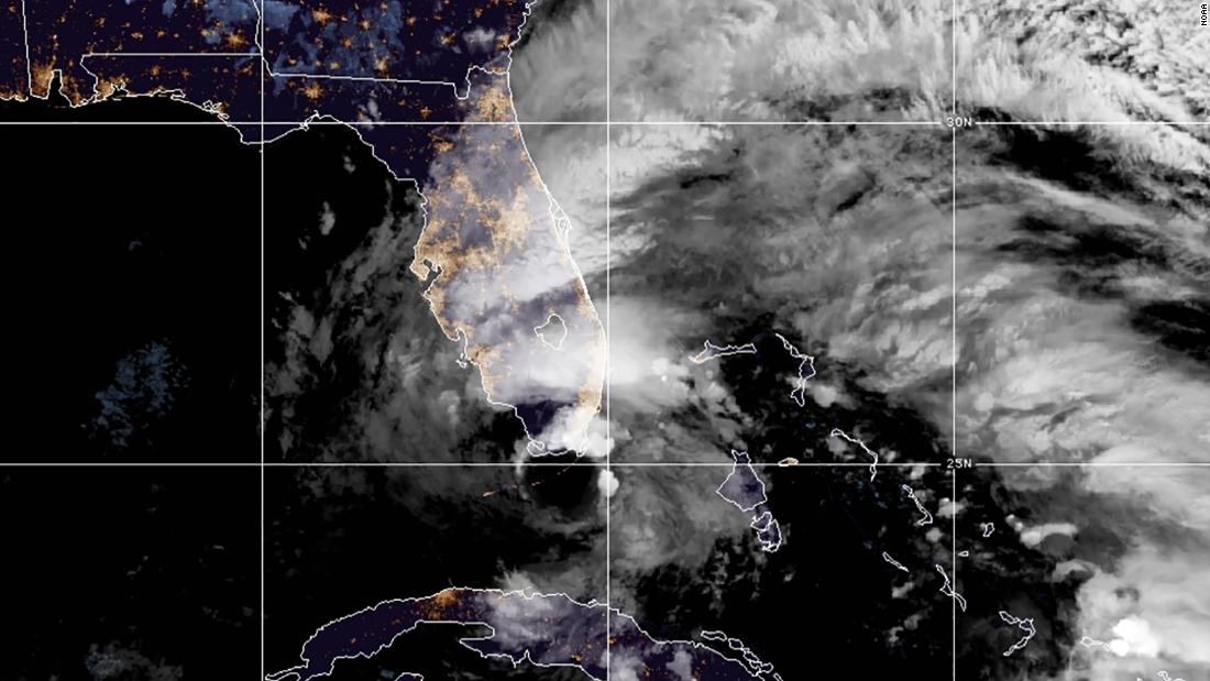 Tropical Storm Eta: Floods in Florida Braces and Hurricanes After Etta caused landslides in Keys