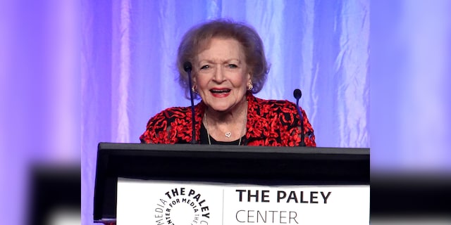 In 2019, Alex Trebeck jokingly called actress Betty White 'Jeopardy!'  Replace.  (Photo by David Livingston / Getty Images)