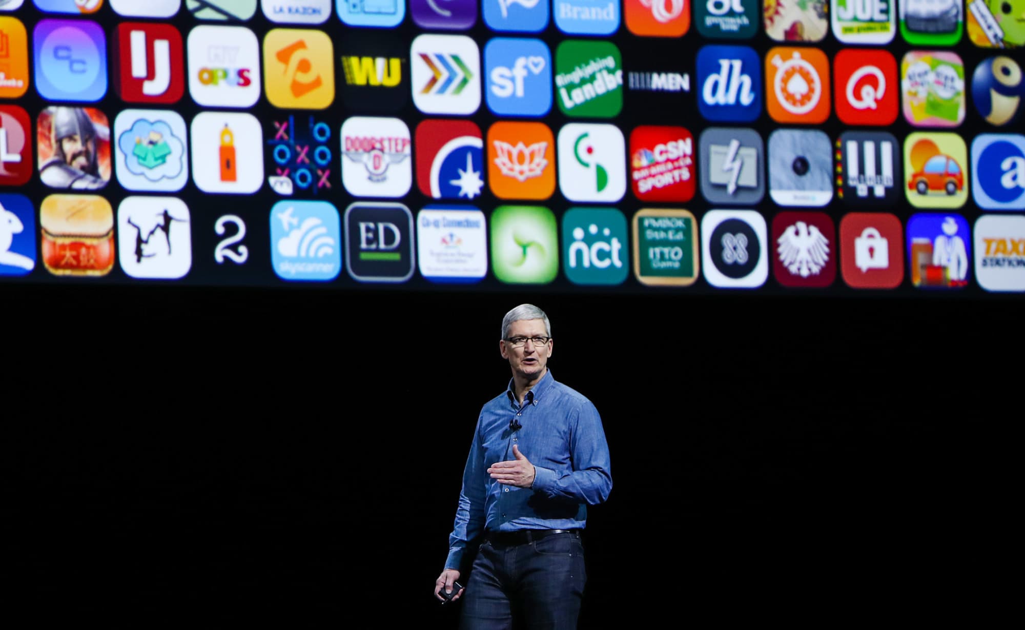 Apple extends fee waiver for digital classes in the App Store