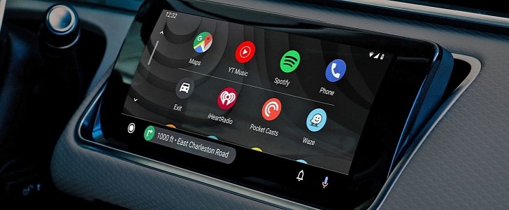 Mysterious Android Auto Update shows up completely blue