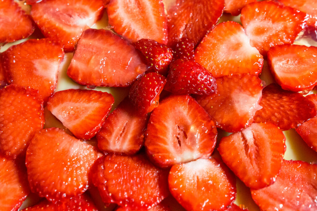 Supermarket stops selling strawberries in winter: expensive, tasteless and harmful
