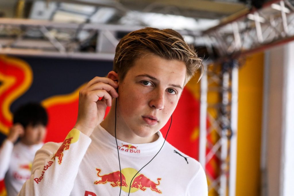 Red Bull-junior Lawson verrast over DTM-zitje: ‘Dacht dat het een grap was’
