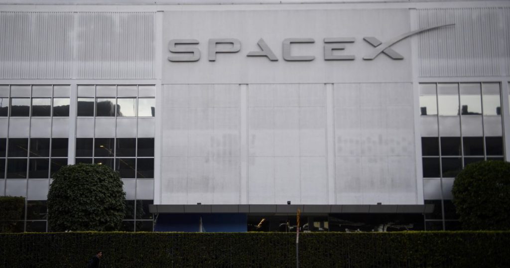 SpaceX will soon bring the first tourists to space |  Abroad