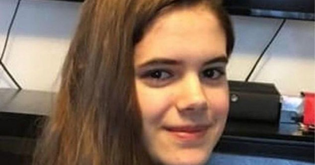 Missing Girl (17) Sends Secret Call for Help |  Abroad