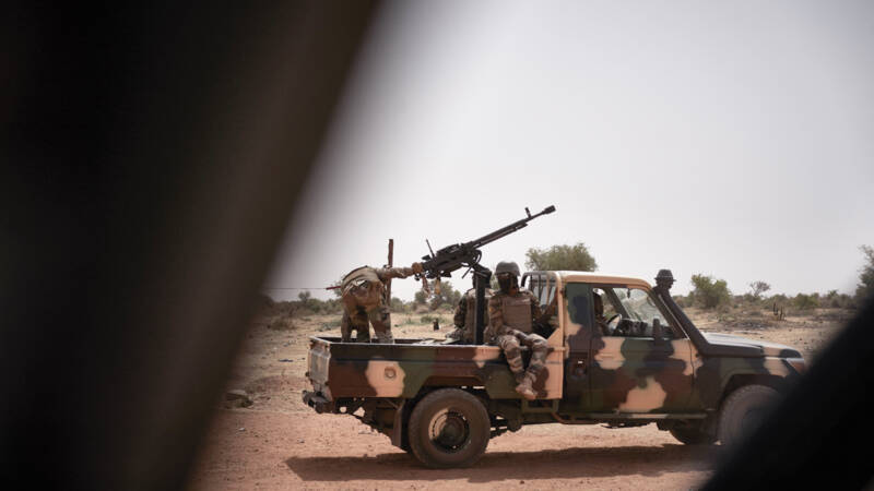 `` Nineteen civilians killed in a French air raid in Mali ''