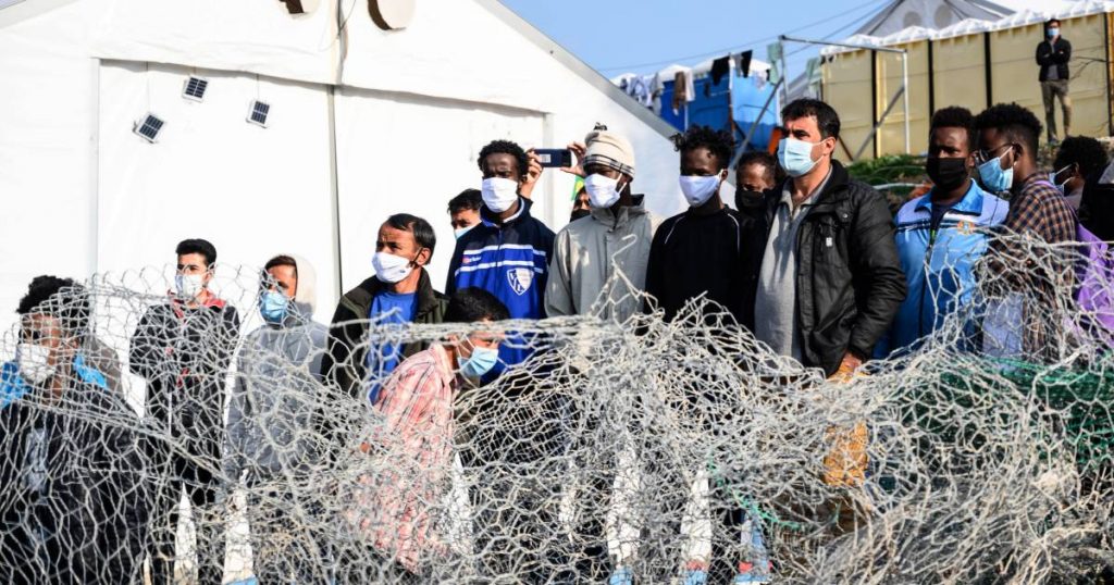 The people of Lesbos do not want a new "prison" at all: "Europe, shame on you!"  |  Abroad