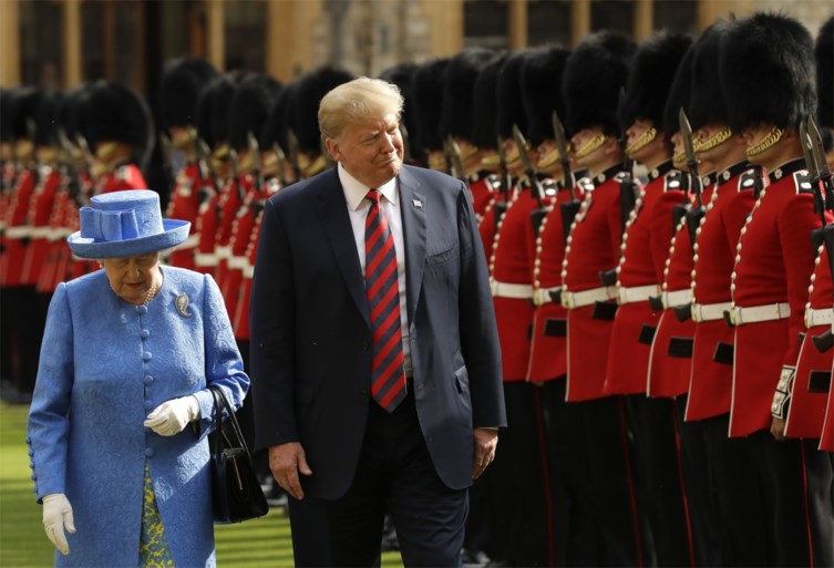 British queen met 13 US presidents