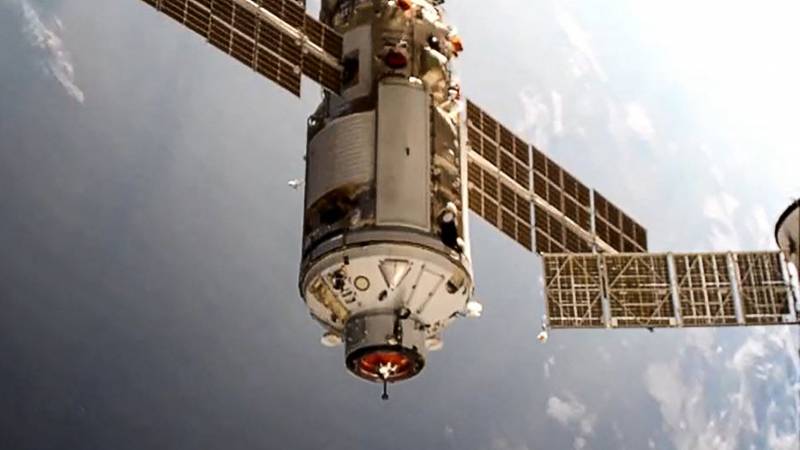 The ISS adrift for a while by runaway module