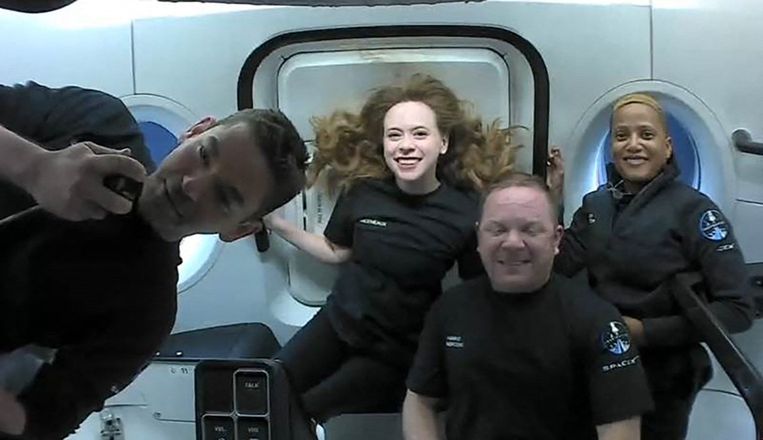 Left to right: Passengers Jared Isaacman, Hayley Arceneaux, Christopher Sembroski and Sian Proctor in space.  AFP Image