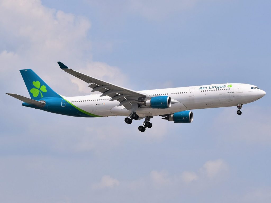 Why Aer Lingus bans its staff from vaccinating in the United States