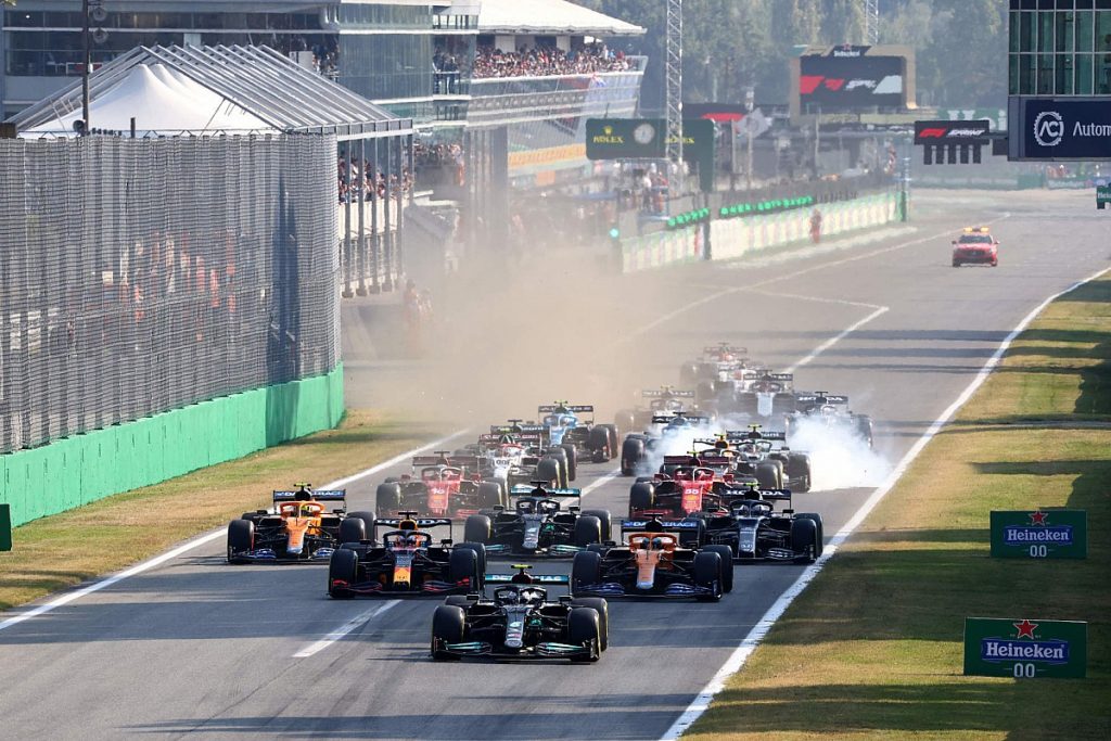 F1 does not plan to include sprint racing in fixed GP format