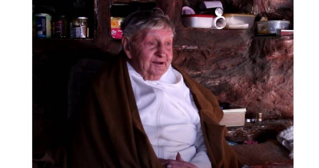 Monk (98) who lived alone in a French cave for half a century, died |  Abroad