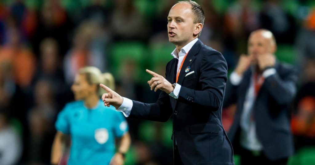 National coach Mark Parsons delayed at Leeuwinnen |  Football