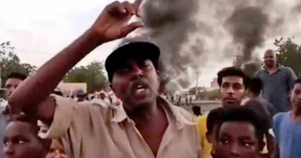 Seven dead after coup in Sudan, government dissolved and state of emergency declared |  Abroad