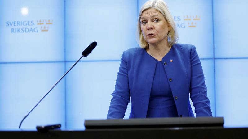 Sweden's first female prime minister resigns on day one