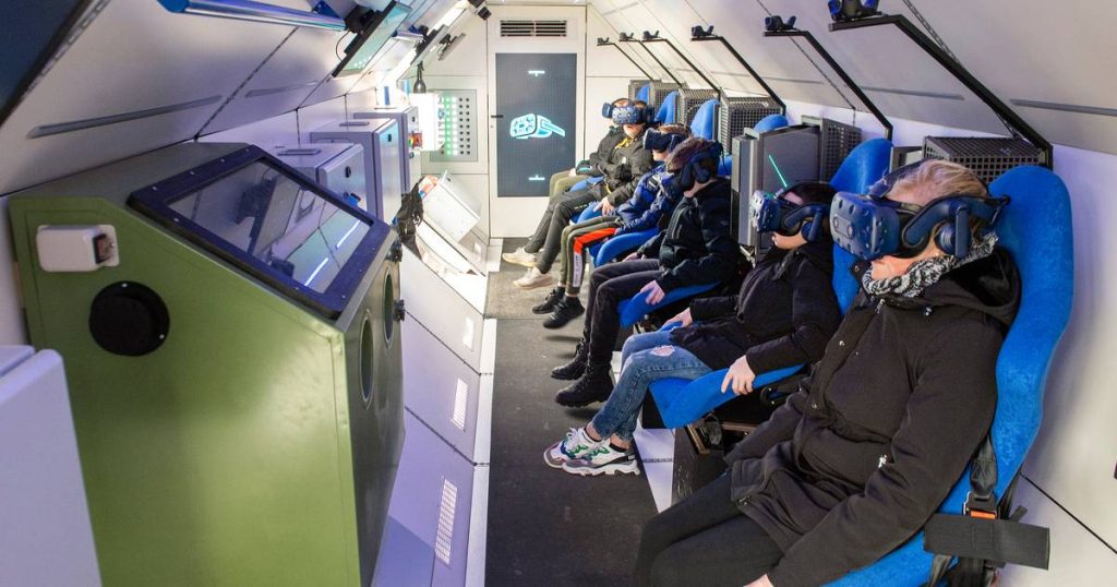 These Students Virtually Traveled To Space: "The Landing Was A Little Scary" |  Mördijk