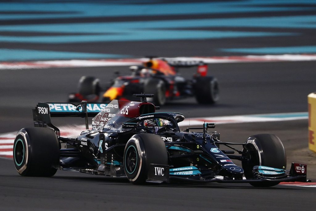 Montoya understands Mercedes: 'Hamilton was treated unfairly'