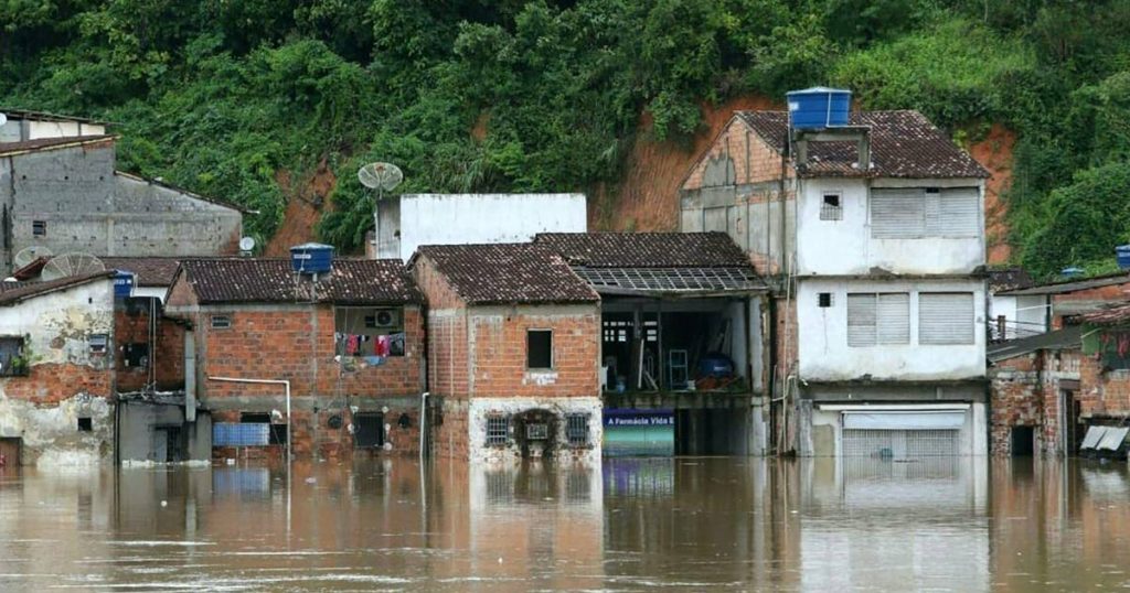 Heavy rains ravage Brazil: nearly 20 dead, two dams broken |  Abroad