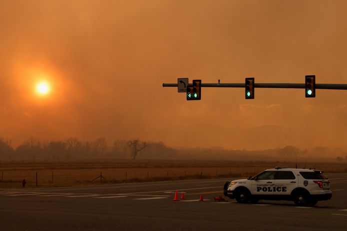 The fire in Boulder creates a lot of smoke and colorful skies.