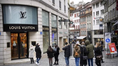 Moederbedrijf Louis Vuitton breekt records door mode in juwelen
