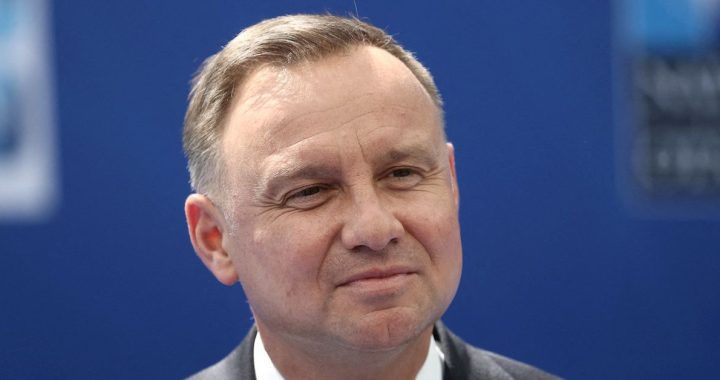 Polish president attends Beijing Olympics despite US boycott