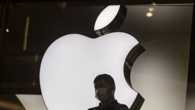 Apple is going to pay more American store employees