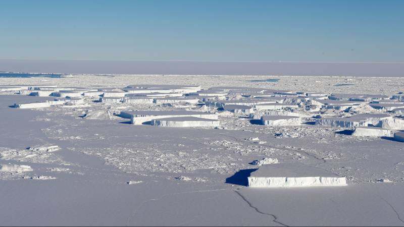Antarctic sea ice the size of the city of Rome is collapsing