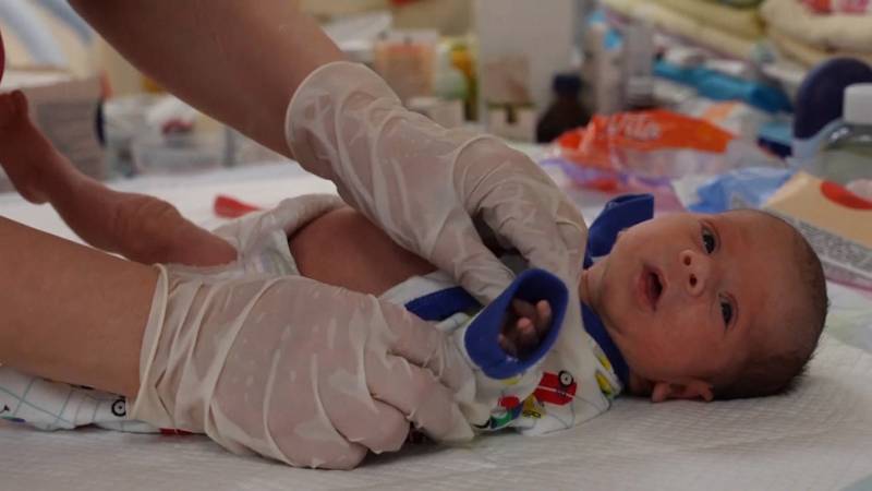 Dozens of babies from Ukrainian surrogates trapped in kyiv shelter