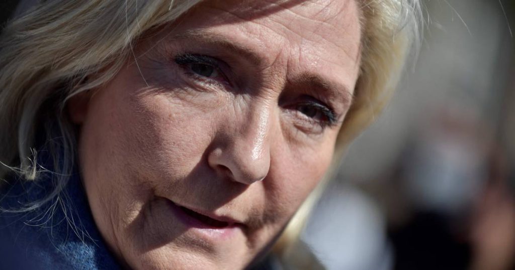 French presidential candidate Marine Le Pen accused of embezzlement of EU funds |  Abroad