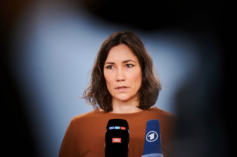 On Sunday, Family Affairs Minister Anne Spiegel apologized for the holiday she took a month after the devastating floods in Rhineland-Palatinate.  She resigned on Monday.  Image access point