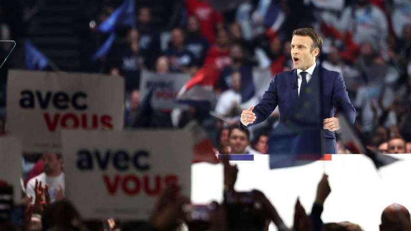 Macron promises purchasing power bonus at major campaign rally