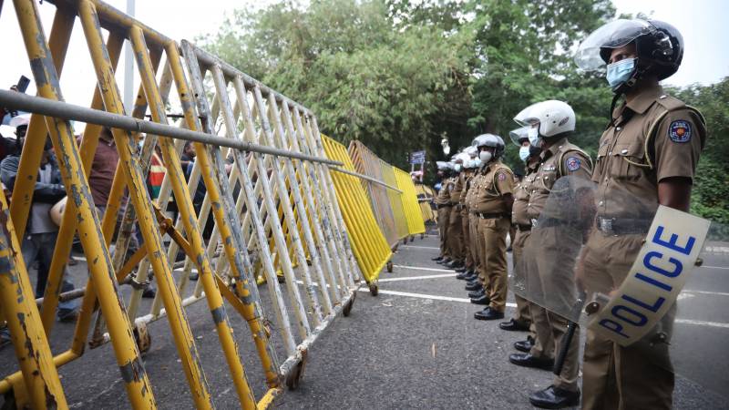 Sri Lankan president lifts state of emergency