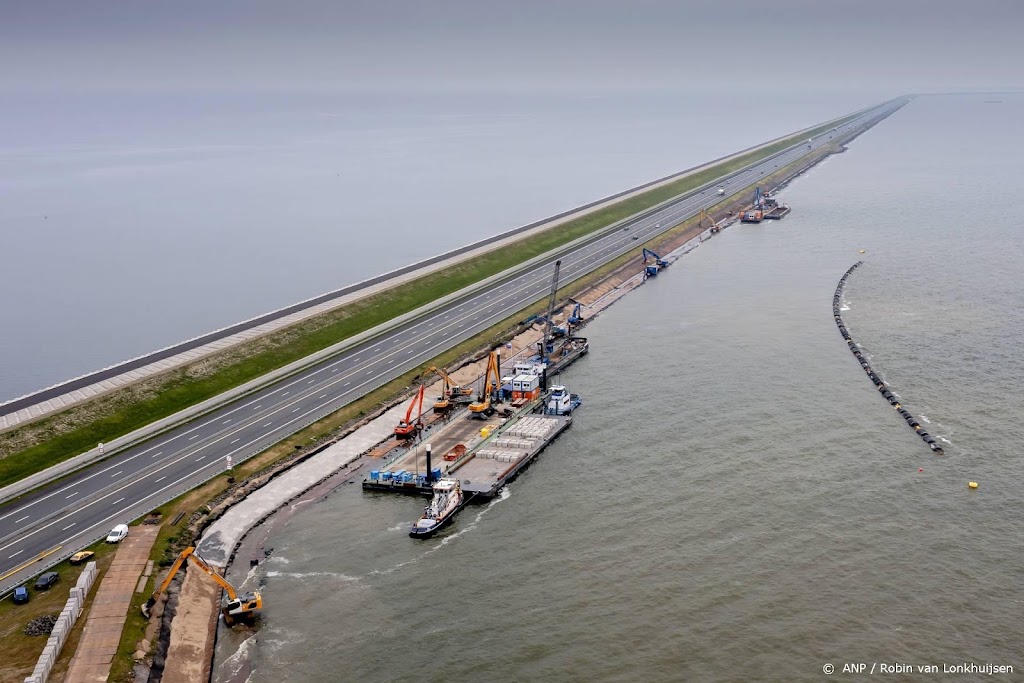 Afsluitdijk en nieuwe zeesluis Terneuzen open bij Dag van de Bouw