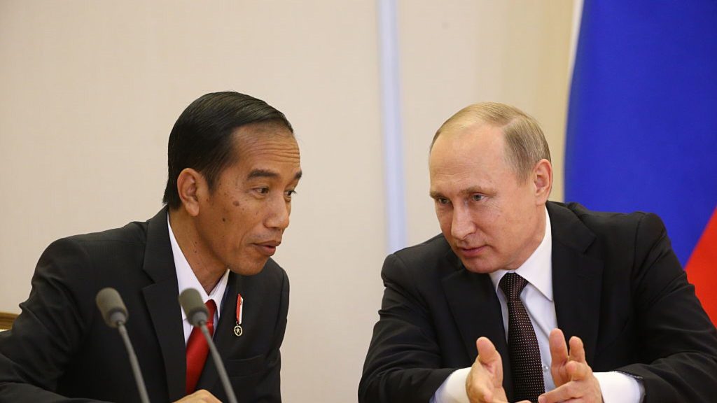 Indonesia lags behind Russia: 'Putin desperately needs country'