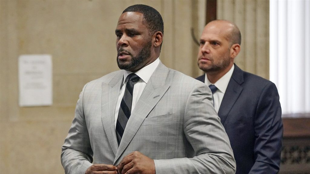 More than 25 years in prison required against singer R. Kelly
