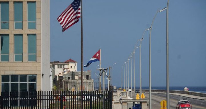 FILE PHOTO: Cubans seek to travel abroad to escape economic crisis in Havana