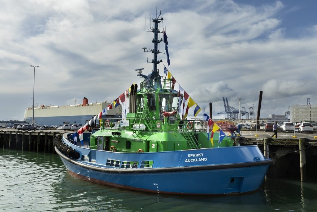 Sparky is Damen's first all-electric tug • AT-Aandrijftechniek