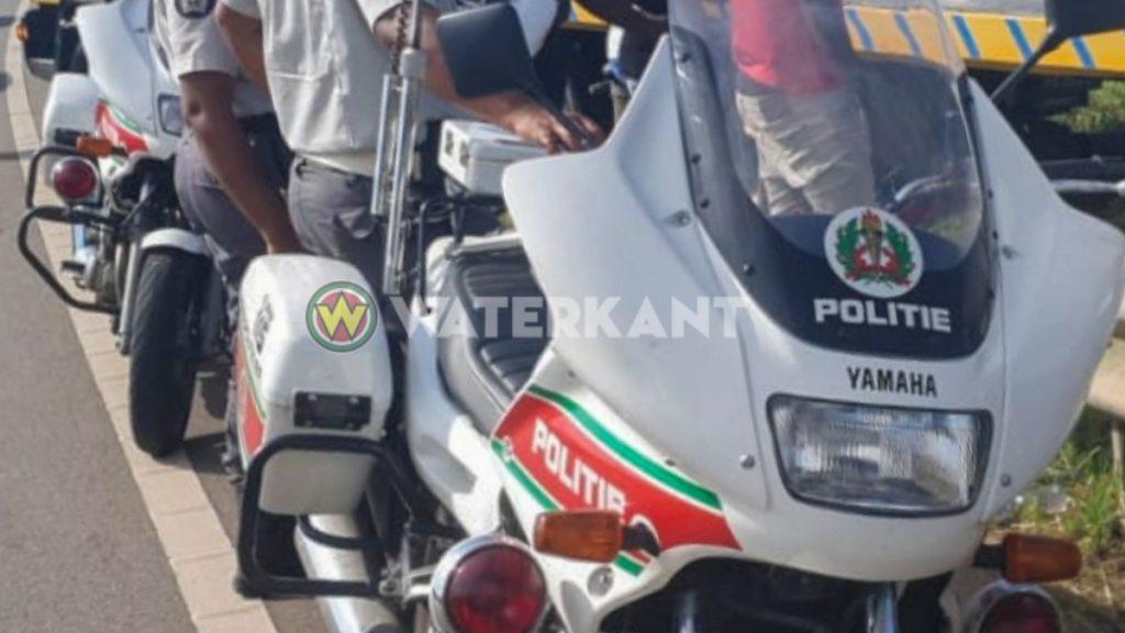 New speedometers deployed by motorcycle cops: six driver's licenses recovered