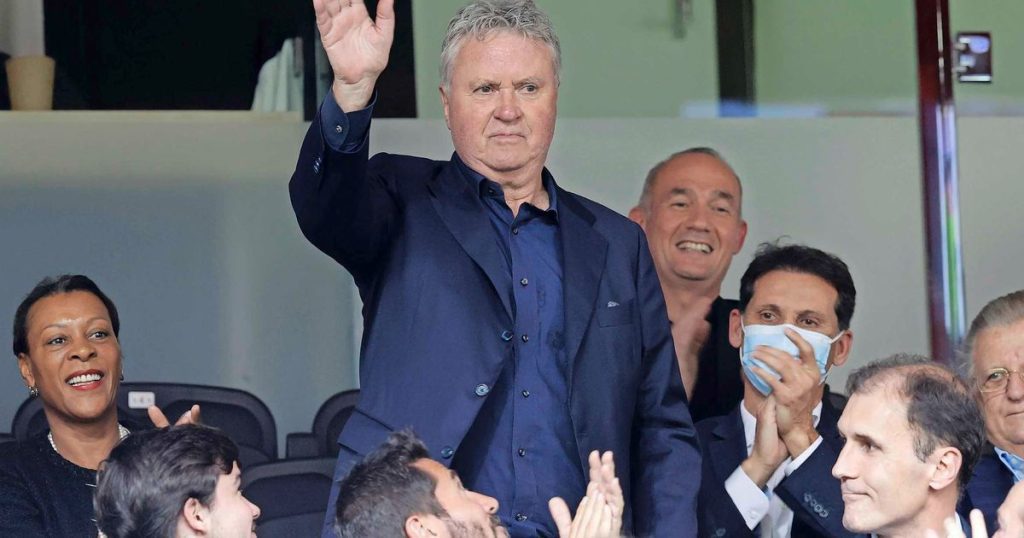 Hiddink returns to Australia in preparation for World Cup |  Football