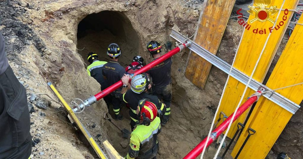 Suspected bank robber rescued from self-dug tunnel in Rome after eight hours |  Abroad