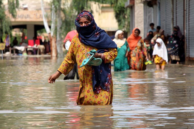 The "monstrous monsoon" ravages Pakistan, more than a thousand dead