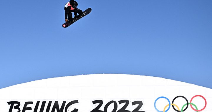Watch: Zoi Sadowski wins historic gold for New Zealand in thrilling slopestyle final |  winter game