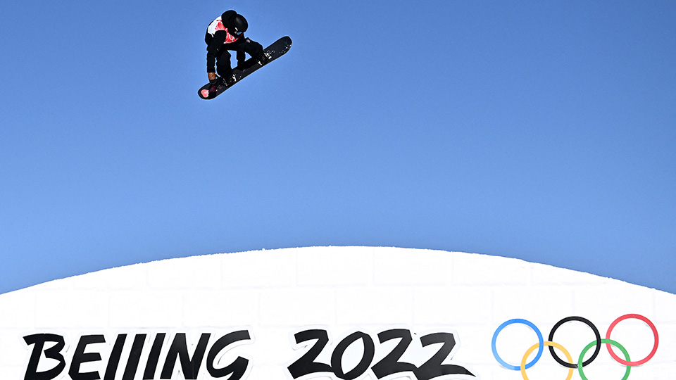 Watch: Zoi Sadowski wins historic gold for New Zealand in thrilling slopestyle final |  winter game