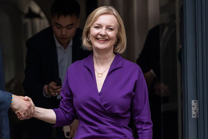 Liz Truss will be sworn in as Prime Minister at Balmoral Castle this afternoon by the Queen of England.